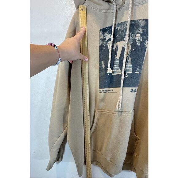 Jonas Brothers “The Remember This Tour” 2021 Hoodie Sweatshirt Women’s XL - Picture 5 of 8